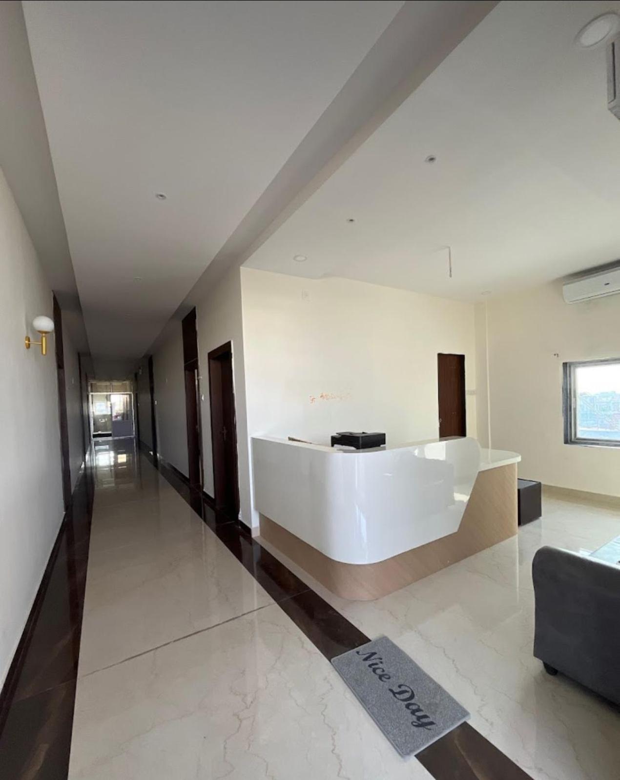 Sunshine Residency Hotel Mancheral Luaran gambar